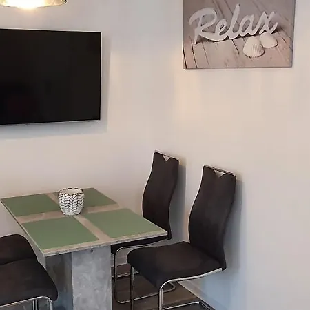 Thon An Der Schlossruine *