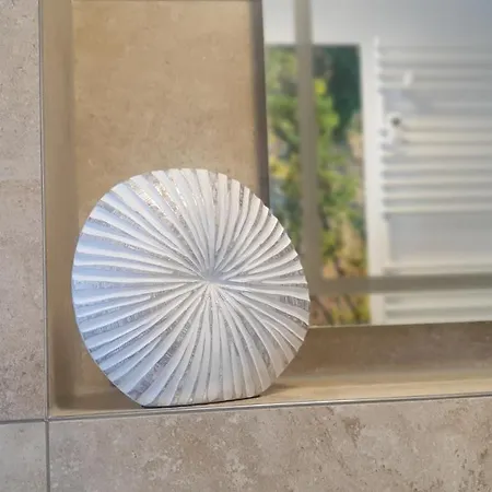 Thon An Der Schlossruine * Herbsleben