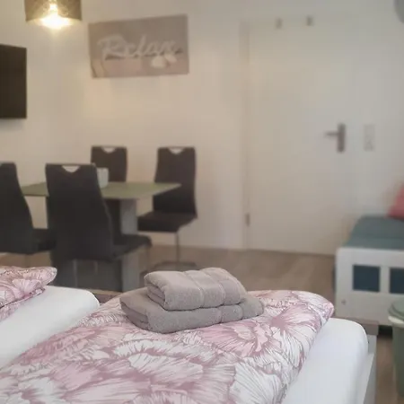 Thon An Der Schlossruine Lejlighed Herbsleben