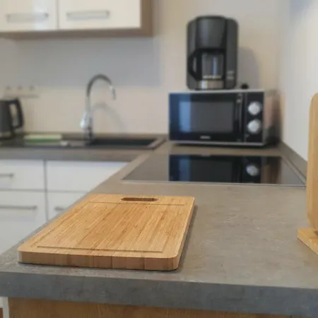 Thon An Der Schlossruine *