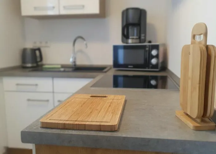 Thon An Der Schlossruine *